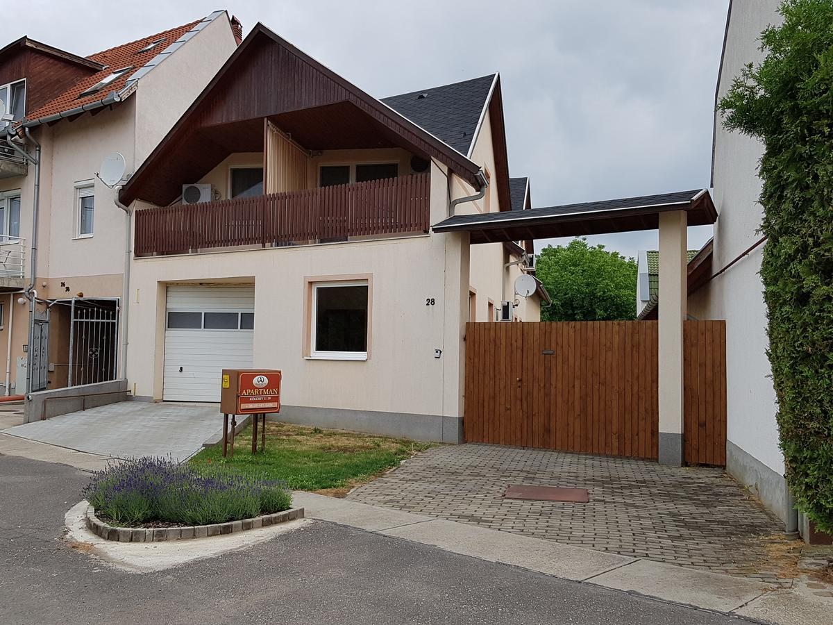 Amulett Studios Apartment Hajduszoboszlo Exterior photo